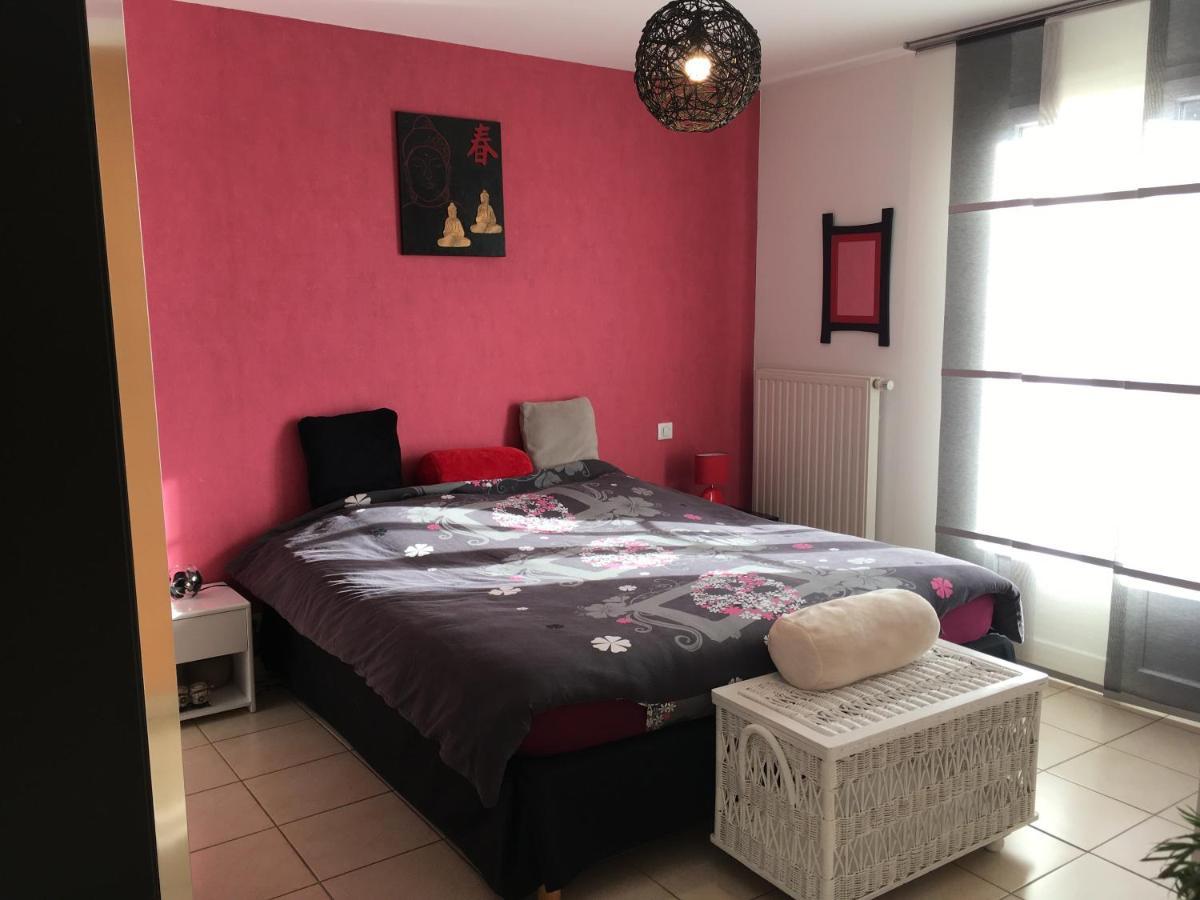 Les Chenes Chez Jo Et Aime Panzió Régusse Kültér fotó